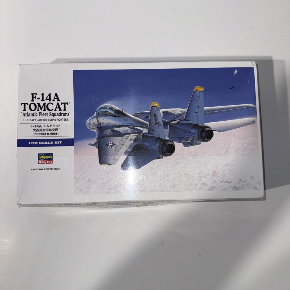 Hasegawa F-14A Tomcat Atlantic Fleet Squadrons 1:72 Model Kit E14 Complete